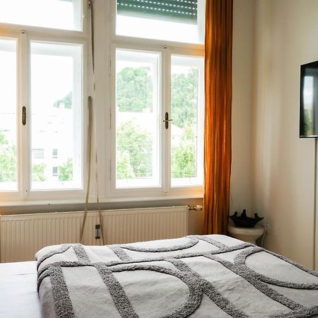 Stilvolles Apartment Im Zentrum - Free Parking Graz Kültér fotó
