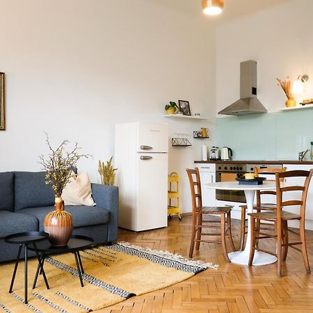 Stilvolles Apartment Im Zentrum - Free Parking Graz Kültér fotó